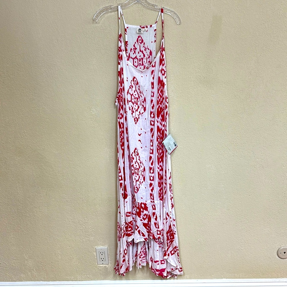 Red and White Sleeveless Maxi Dress